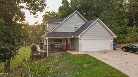 832 Catherine Crisp Dr, Kodak, TN 37764