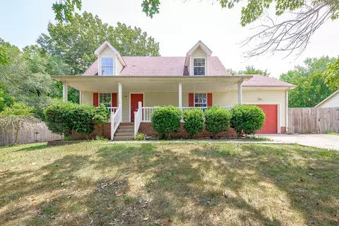 435 Kelsey Dr, Clarksville, TN 37042