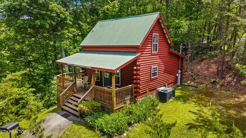 1830 Cherry View Ln, Pigeon Forge, TN 37876