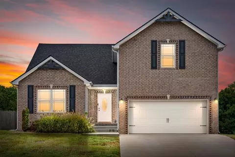 924 Burley Barn Rd, Clarksville, TN 37042