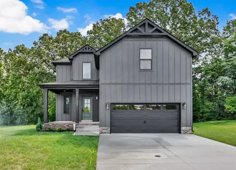 353 Chase Dr, Clarksville, TN 37043