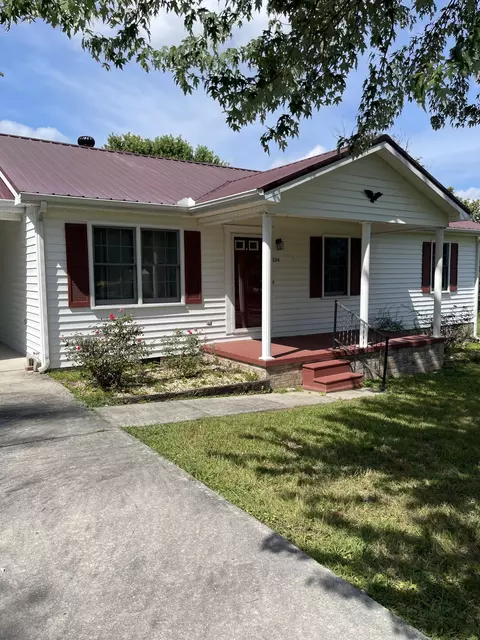 224 Wesley St, Tullahoma, TN 37388