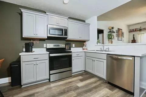Kitchen - 107 Sage Dr, Springfield, TN 37172 photo 2 of 2