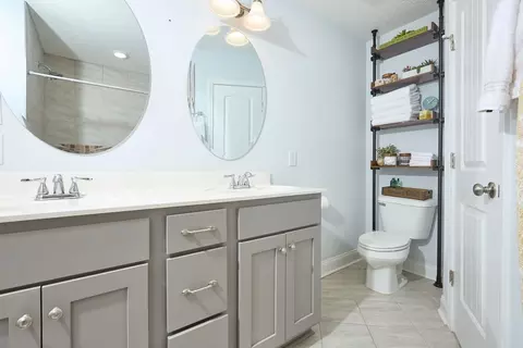 Bath - 107 Sage Dr, Springfield, TN 37172 photo 2 of 5