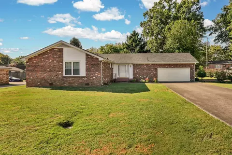 2136 Harvill Dr, Clarksville, TN 37043