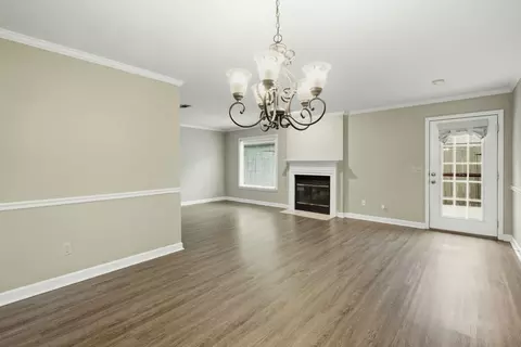 215 Highland Villa Cir, Nashville, TN 37211