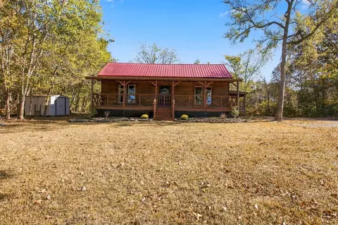 3561 Tobe Robertson Rd, Columbia, TN 38401