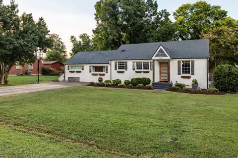 2621 Live Oak Rd, Nashville, TN 37210