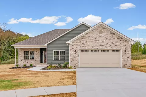 211 Bedford Ct, Hopkinsville, KY 42240