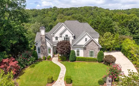 513 Grand Mountain Dr, Chattanooga, TN 37421