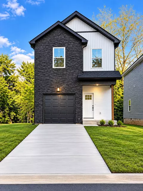 811 Gracey Ave, Clarksville, TN 37040