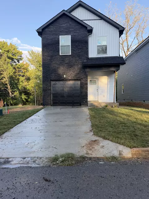 811 Gracey Ave, Clarksville, TN 37040