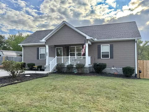 2122 Webster St, Greenbrier, TN 37073