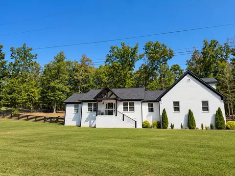 10029 Charleston Dr, Lyles, TN 37098