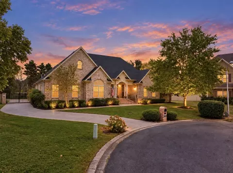 1904 Baskinbrook Ct, Murfreesboro, TN 37130