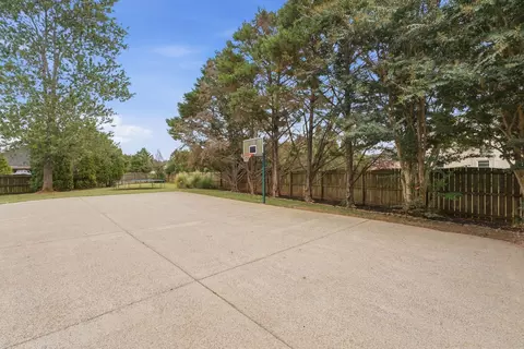 Exterior - 1904 Baskinbrook Ct, Murfreesboro, TN 37130 photo 8 of 10