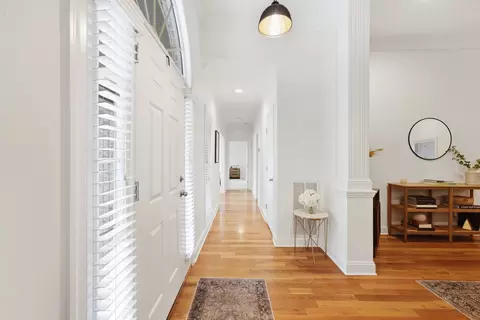 Entry Way - 1904 Baskinbrook Ct, Murfreesboro, TN 37130 photo 2 of 2