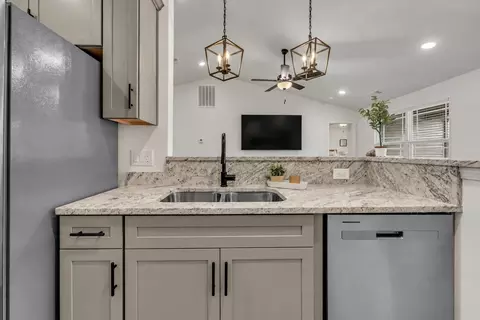 Kitchen - 1143 Javier Dr, Springfield, TN 37172 photo 2 of 3