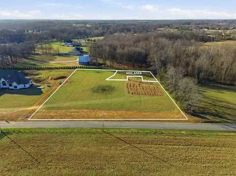 208 Shun Pike, Cottontown, TN 37048
