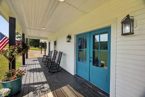 Exterior - 1090 Hatcher Rd, Moss, TN 38575 photo 5 of 10