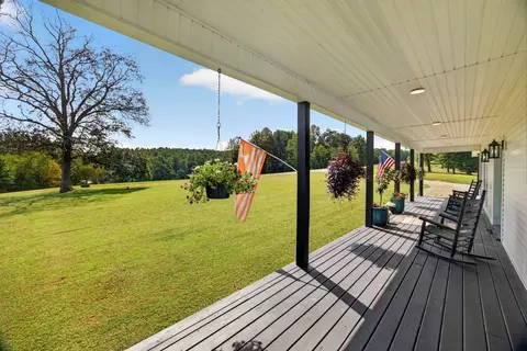 Exterior - 1090 Hatcher Rd, Moss, TN 38575 photo 6 of 10
