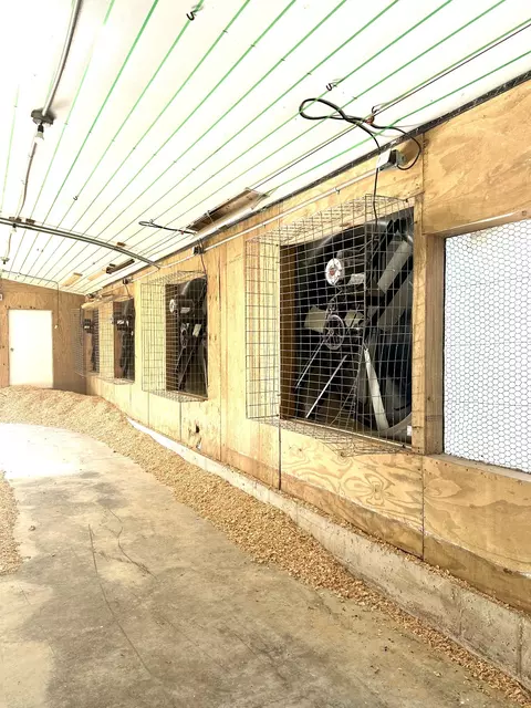 Entry Way - 1090 Hatcher Rd, Moss, TN 38575 photo 1 of 4