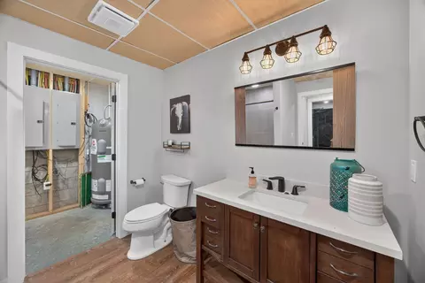 Bath - 1090 Hatcher Rd, Moss, TN 38575 photo 6 of 7