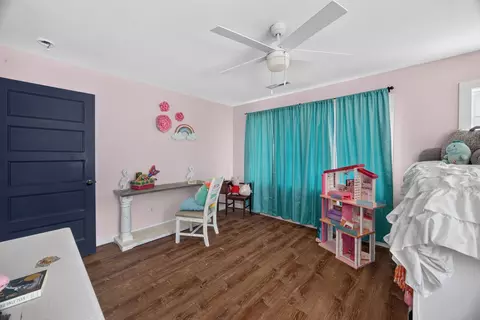 Bedroom - 1090 Hatcher Rd, Moss, TN 38575 photo 5 of 7