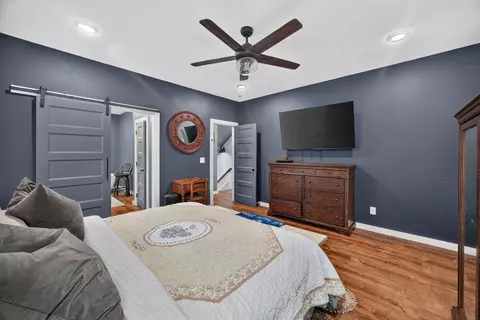 Bedroom - 1090 Hatcher Rd, Moss, TN 38575 photo 2 of 7