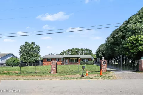 912 Royal Ave, Seymour, TN 37865
