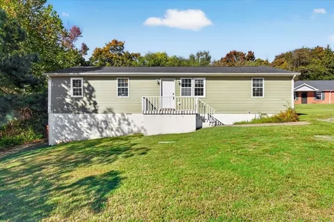 960 Martin St, Clarksville, TN 37040