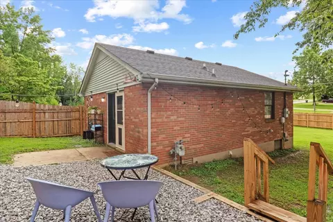 Exterior - 236 Tennsco Dr, Dickson, TN 37055 photo 3 of 8