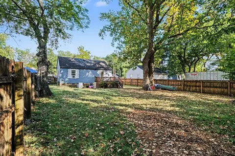 Exterior - 414 4th Ave, Murfreesboro, TN 37130 photo 2 of 7