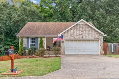 358 Andrew Dr, Clarksville, TN 37042