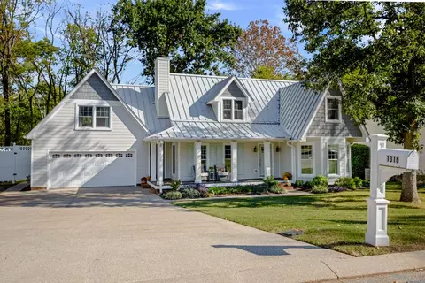 1316 Marymont Dr, Murfreesboro, TN 37129