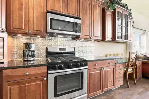 Kitchen - 1500 Mitchell Rd, Pulaski, TN 38478 photo 10 of 12