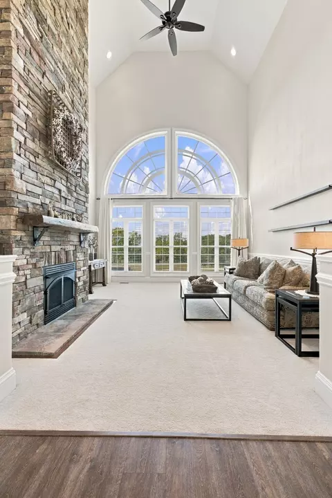 Living - 1500 Mitchell Rd, Pulaski, TN 38478 photo 1 of 11