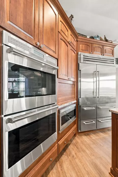 Kitchen - 1500 Mitchell Rd, Pulaski, TN 38478 photo 6 of 12