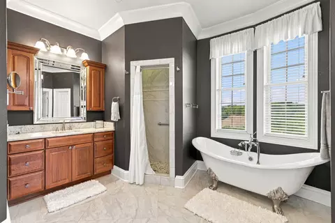 Bath - 1500 Mitchell Rd, Pulaski, TN 38478 photo 3 of 10