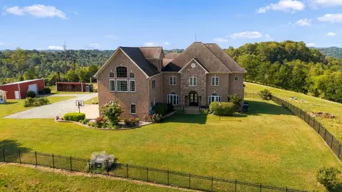 Exterior - 1500 Mitchell Rd, Pulaski, TN 38478 photo 1 of 11