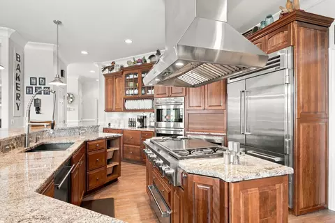 Kitchen - 1500 Mitchell Rd, Pulaski, TN 38478 photo 3 of 12