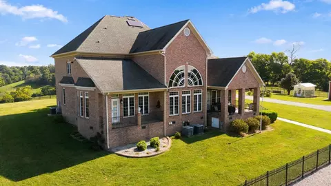 Exterior - 1500 Mitchell Rd, Pulaski, TN 38478 photo 5 of 11