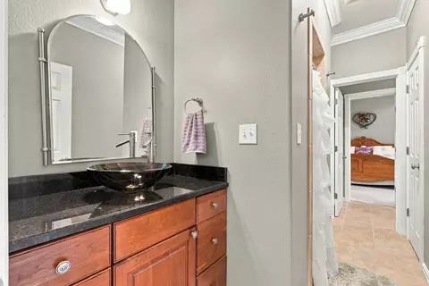 Bath - 1500 Mitchell Rd, Pulaski, TN 38478 photo 8 of 10