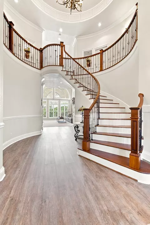 Entry Way - 1500 Mitchell Rd, Pulaski, TN 38478 photo 2 of 8