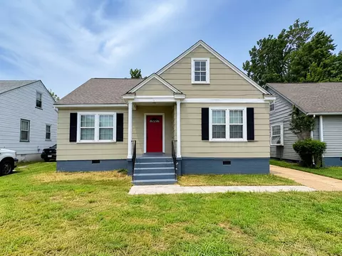 1019 University St, Memphis, TN 38107