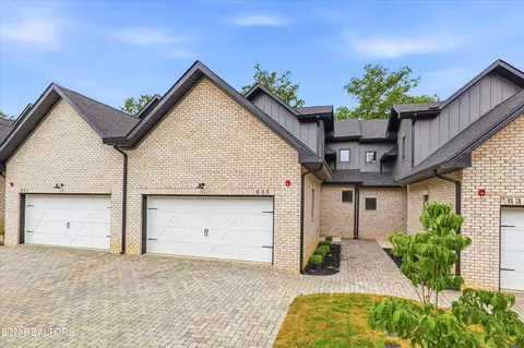 623 October Glory Ln, Knoxville, TN 37934