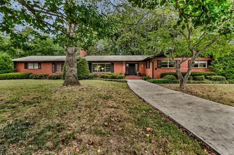 6 Canterbury Rd, Clarksville, TN 37043