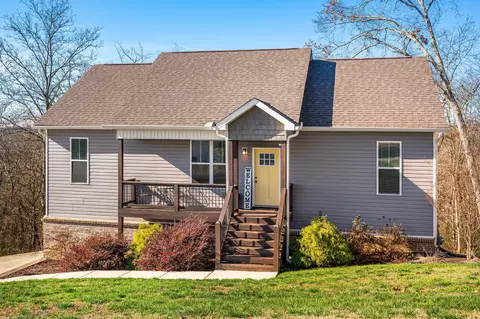 3359 Northrop St, Lupton City, TN 37351