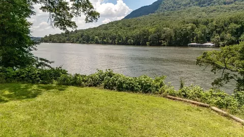 2502 Suck Creek Rd, Chattanooga, TN 37405
