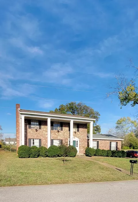 4731 Briarwood Cir, Chattanooga, TN 37416